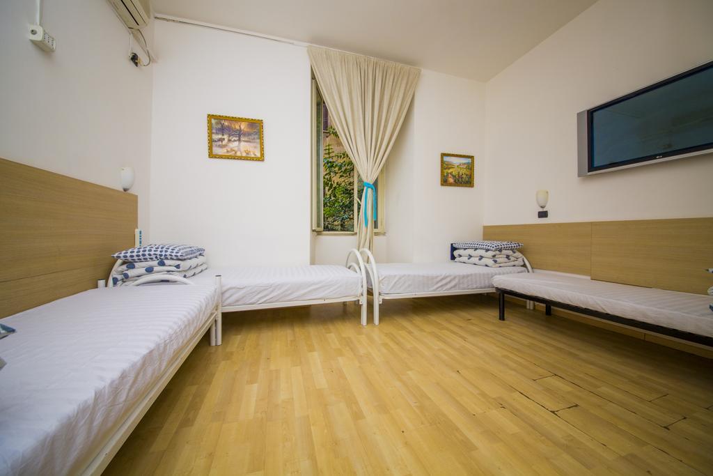 The Voice Of Roma Guesthouse Exterior foto