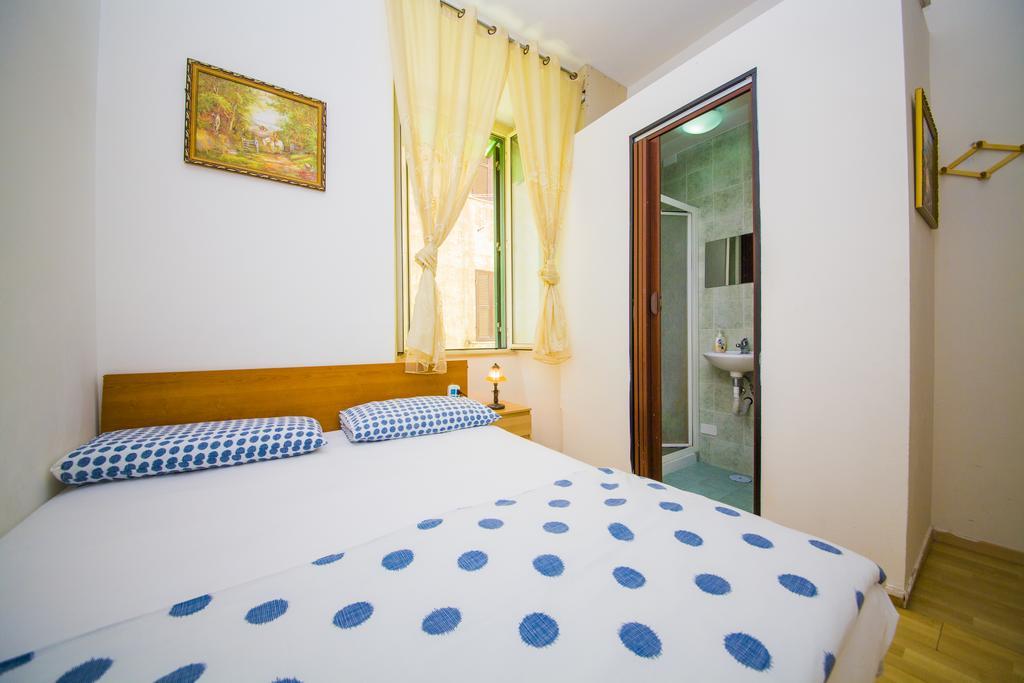 The Voice Of Roma Guesthouse Exterior foto