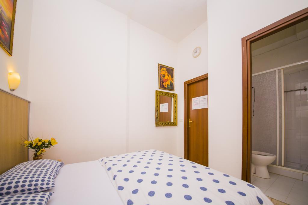The Voice Of Roma Guesthouse Exterior foto
