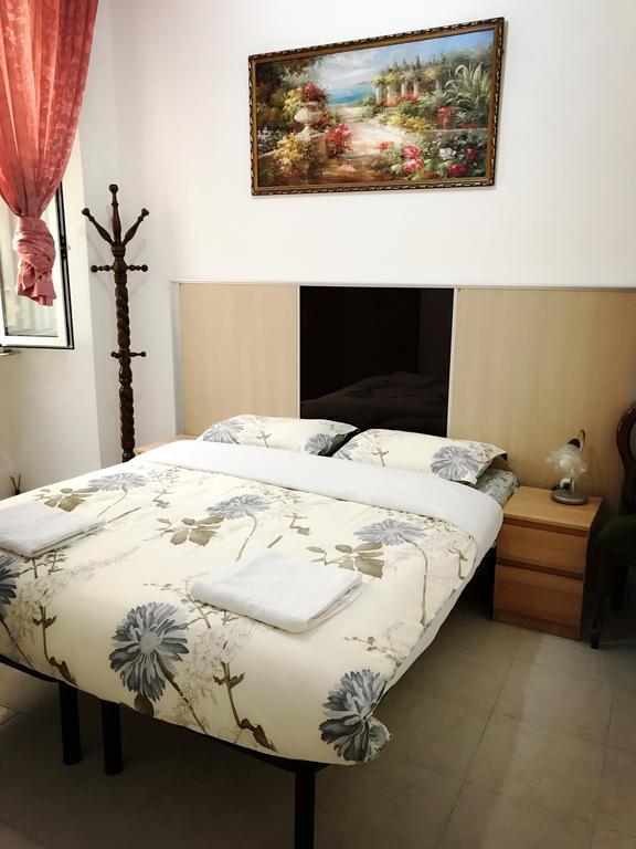 The Voice Of Roma Guesthouse Exterior foto